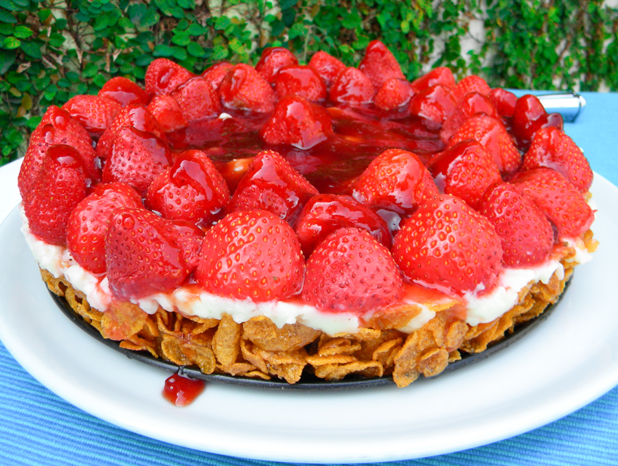 Strawberry Tart with a Crust of Cornflakes