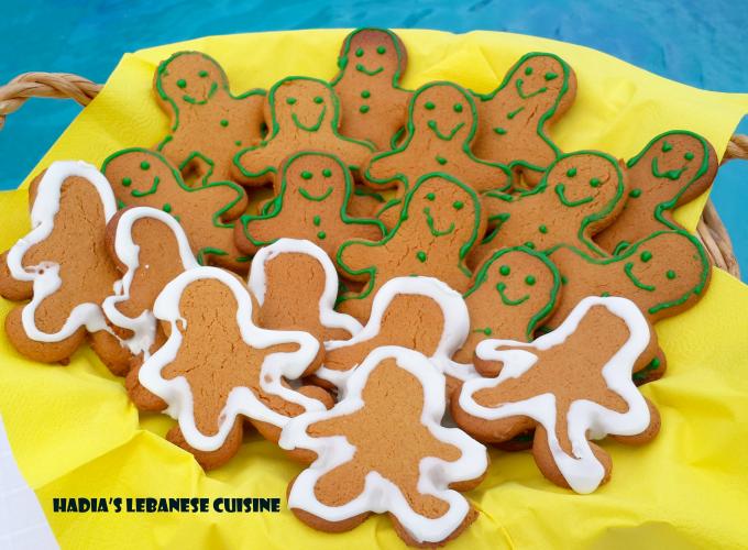 Gingerbread Men Cookies with Carob Molasses