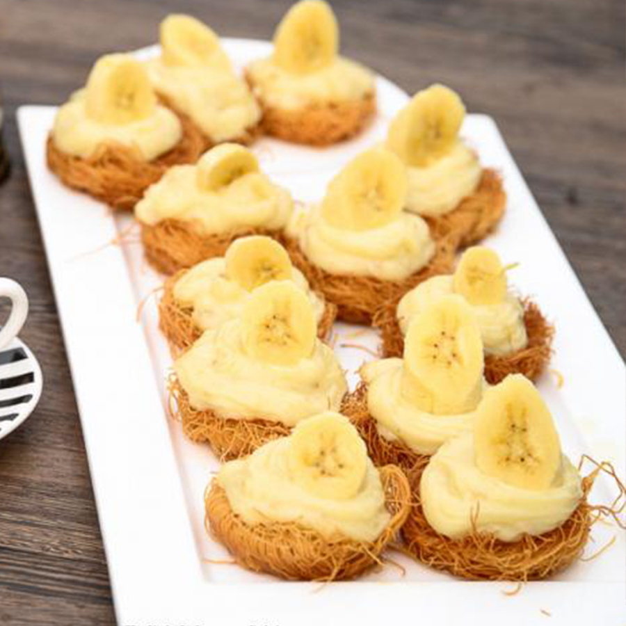 Osmalleyia Nests with Mascarpone and Bananas