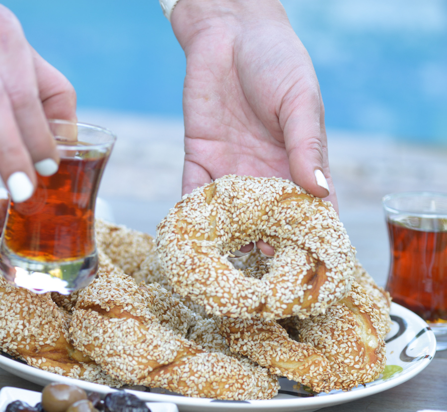 Simit (Turkish Sesame Bread)